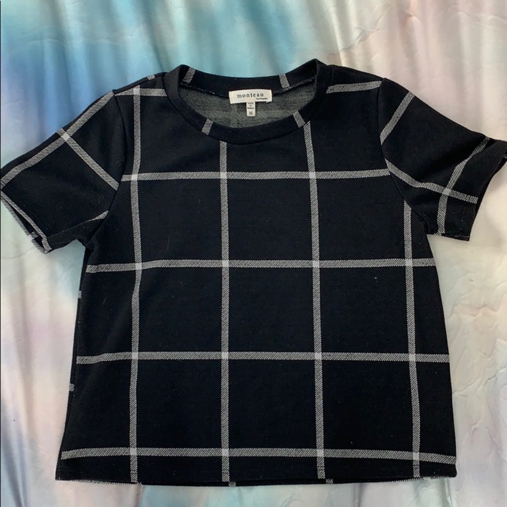 Black and white cropped shirt